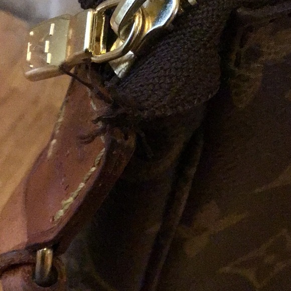 Louis Vuitton monogram pochette - Picture 7 of 12